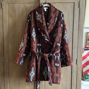 💜❤️ Native inspired print H&M Women’s Coat size 6